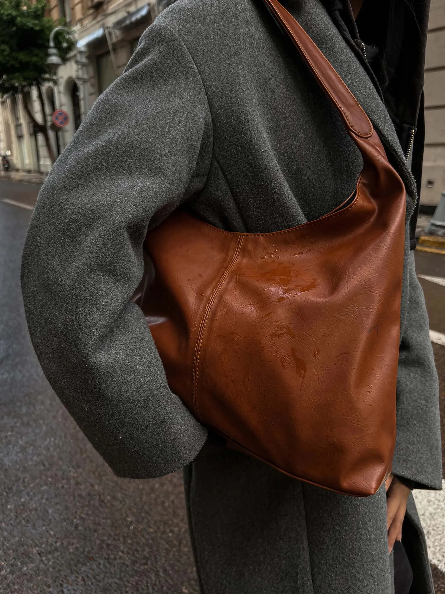 Hobo Leather Bag - Helio