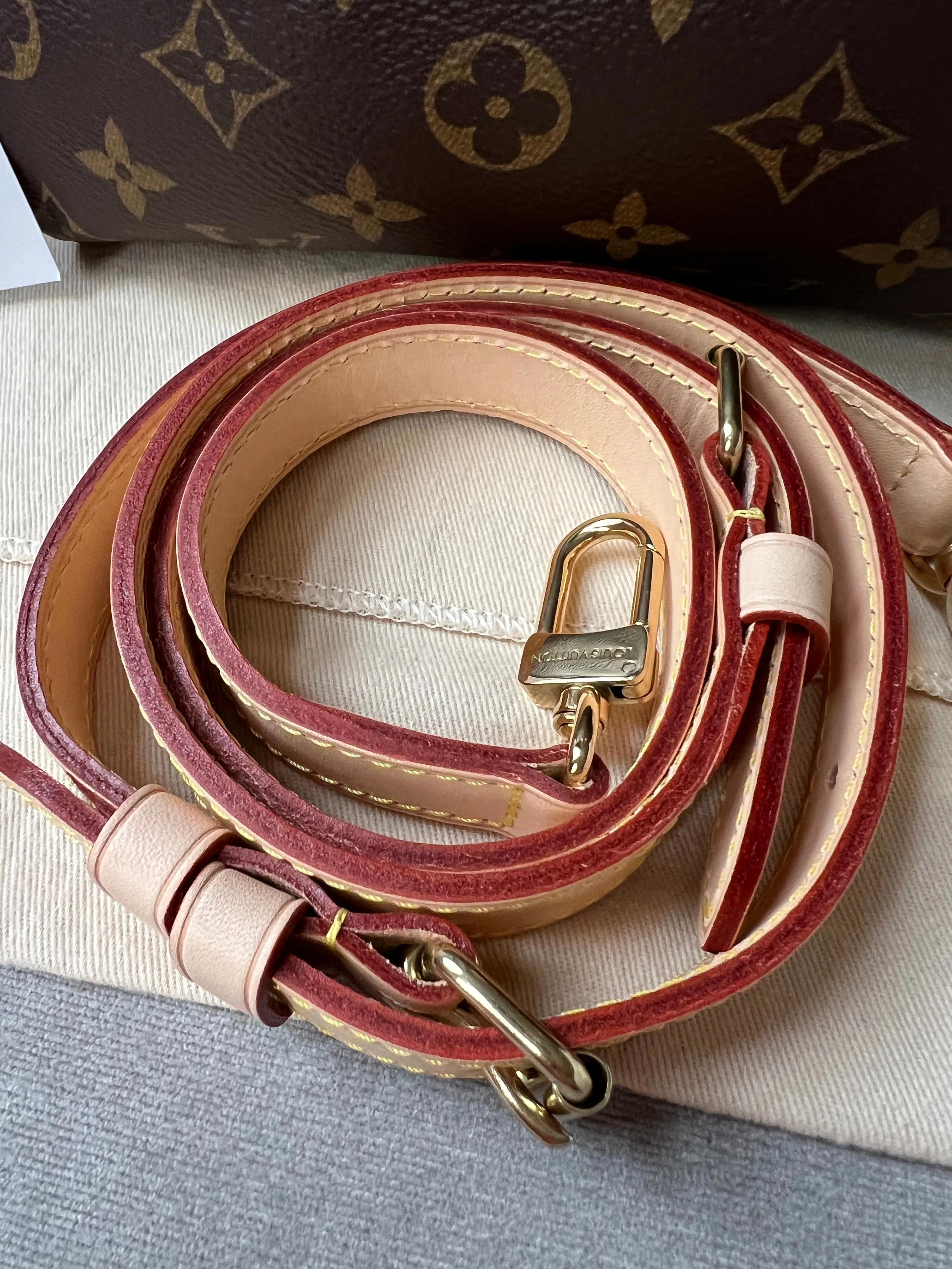 Louis Vuitton Speedy 25 Bandouliere Monogram (RRP £1,420)