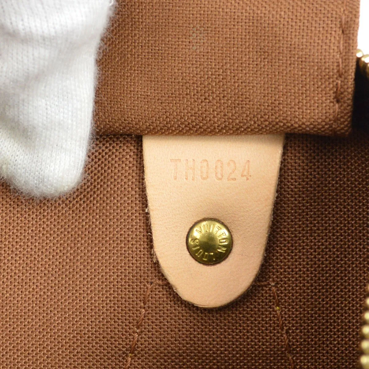 LOUIS VUITTON SPEEDY