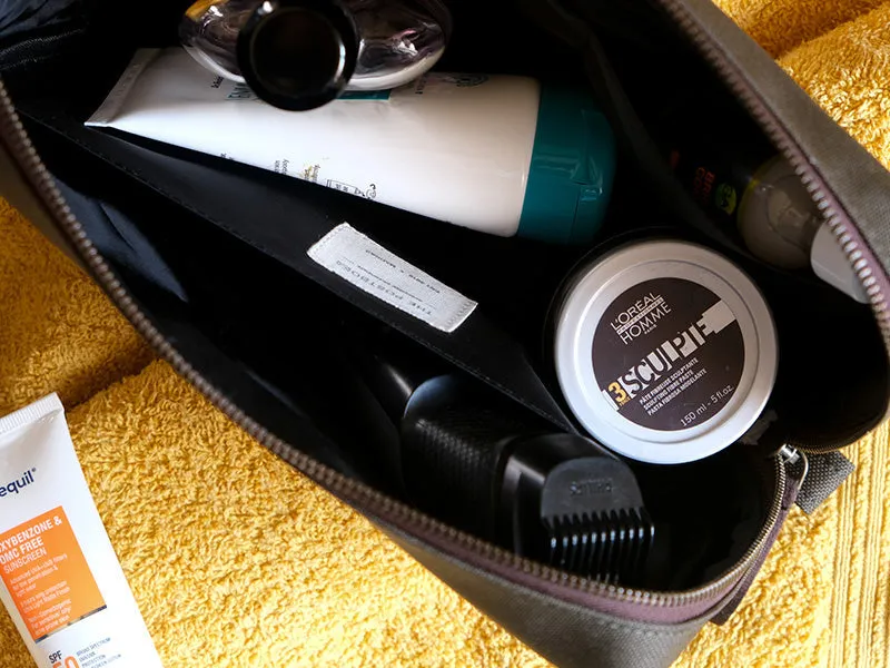 Romeo - Wash Kit   Smith Crossbody // Forest Green