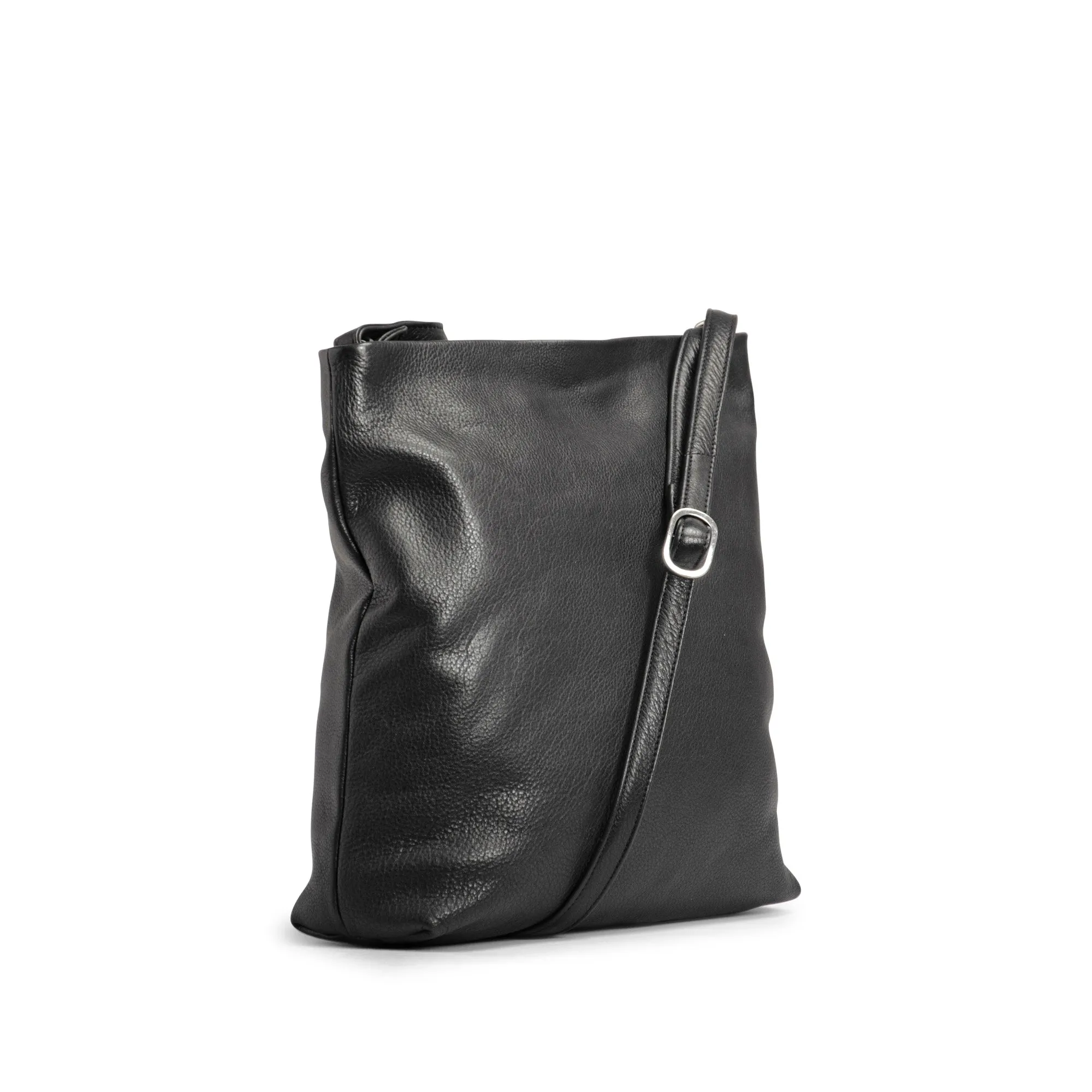 stillKhloe Hobo