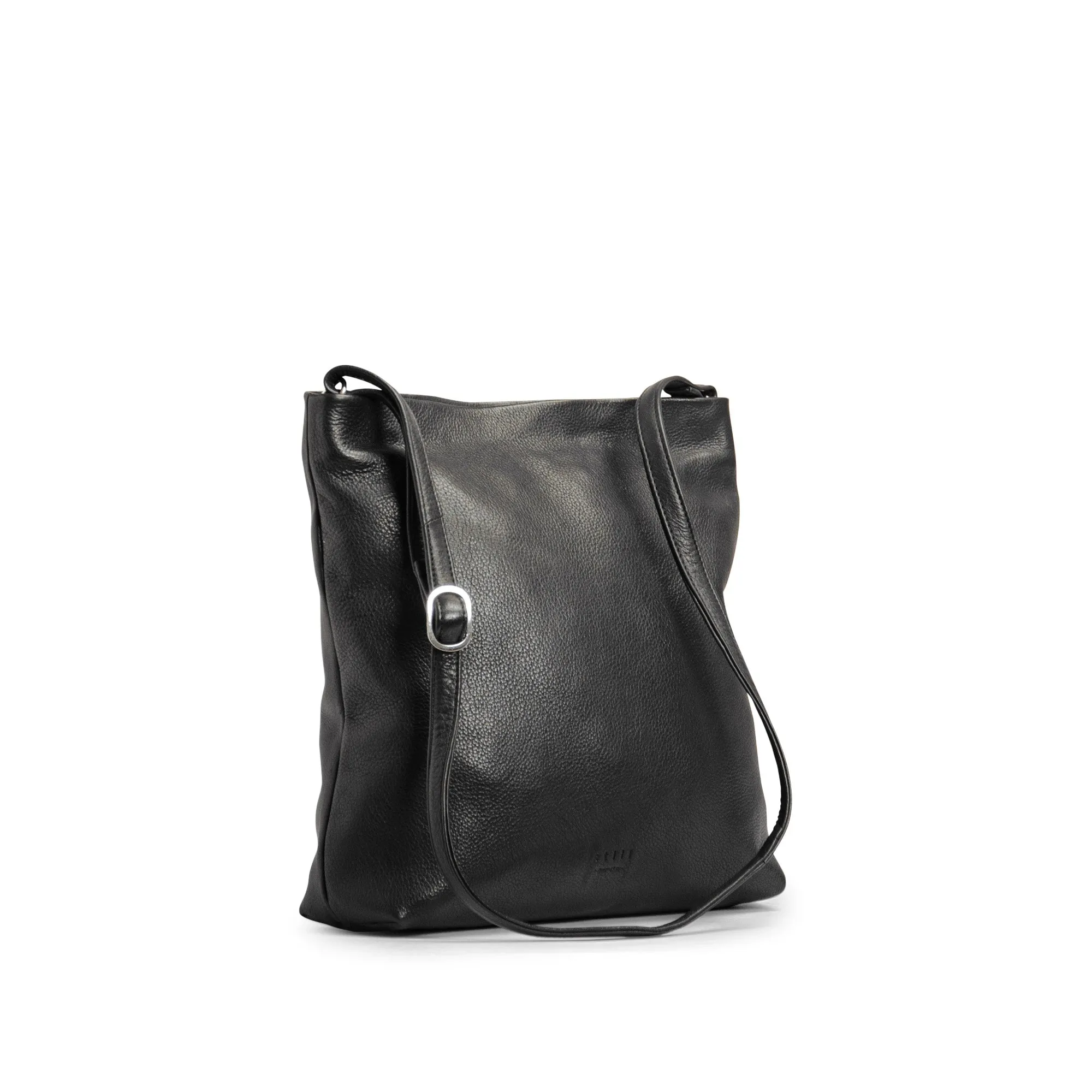 stillKhloe Hobo