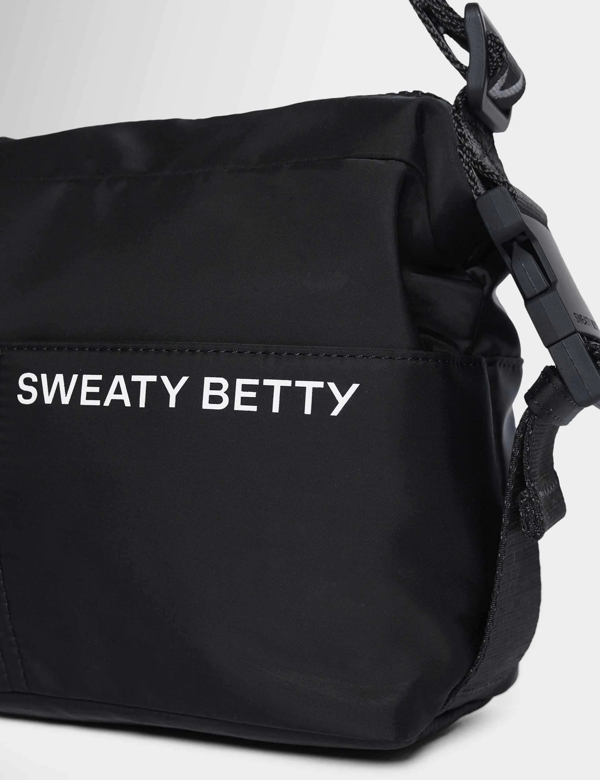 Strive Crossbody - Black